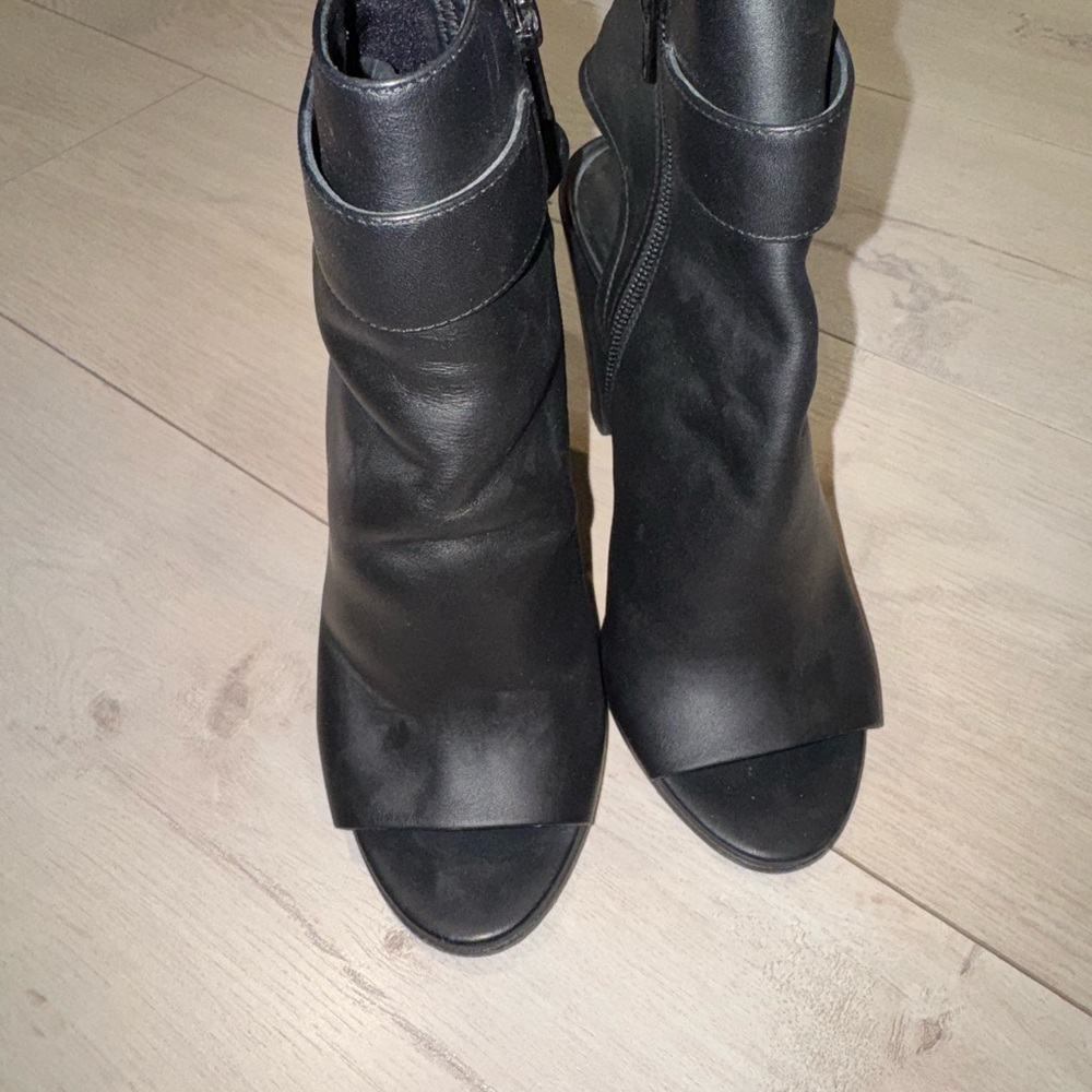 Vince Black Women's Ankle Boots size 37.5